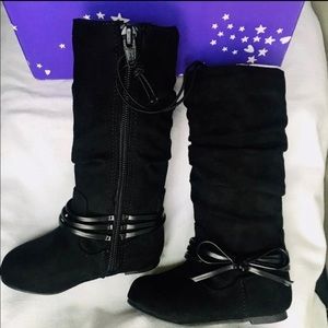 Black suede boots size 5